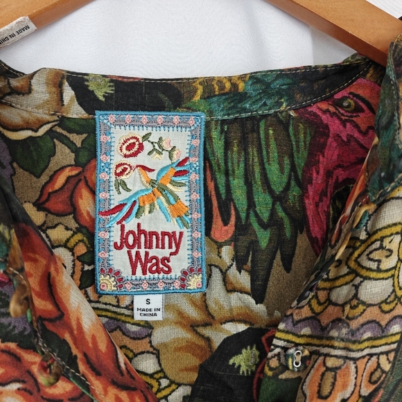 Johnny Was Parrot Cosima Blouse Multicolor Floral Size Small - Picture 11 of 15